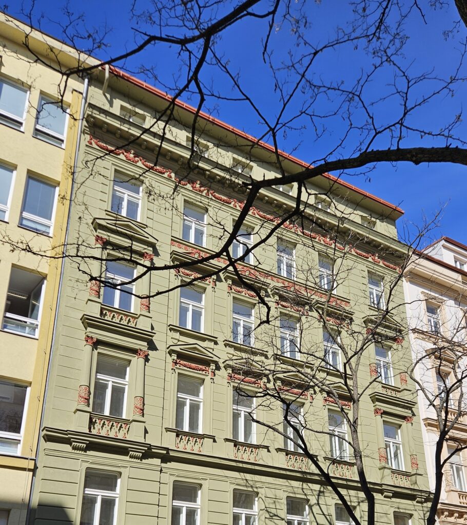 20260423 101110 ořez