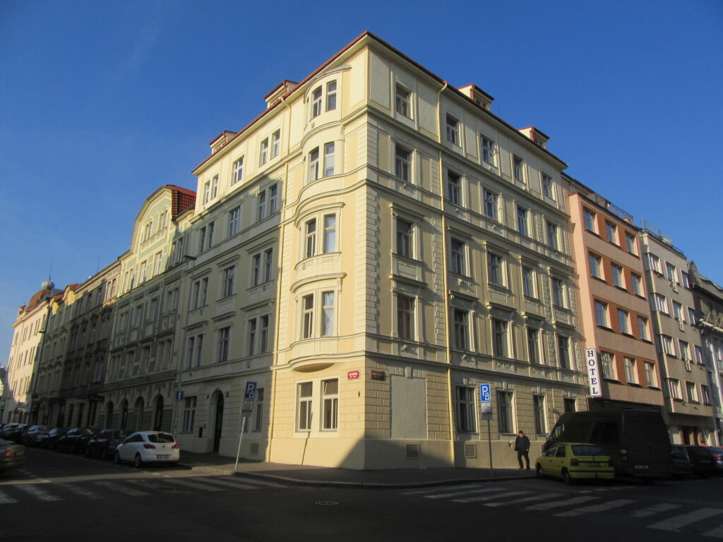 Stavební úpravy BD Čestmírova