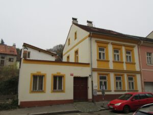 původní stav malá vlevo dole
